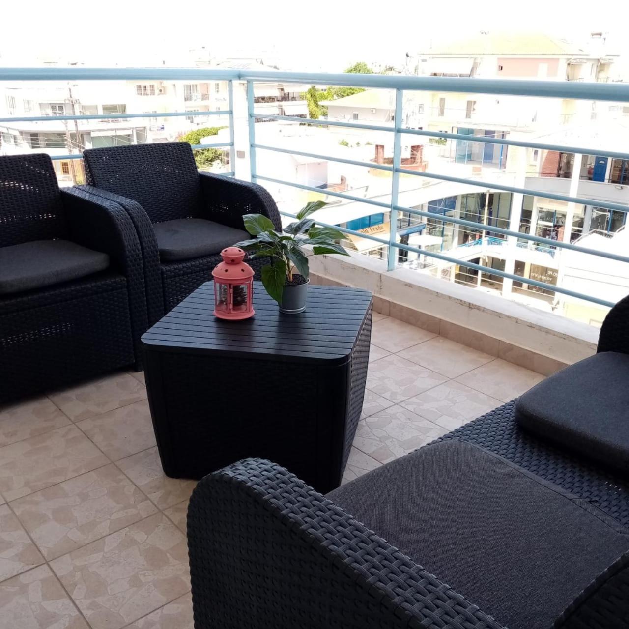 Apartment By The Beach With Amazing Sea View Peraía Kültér fotó