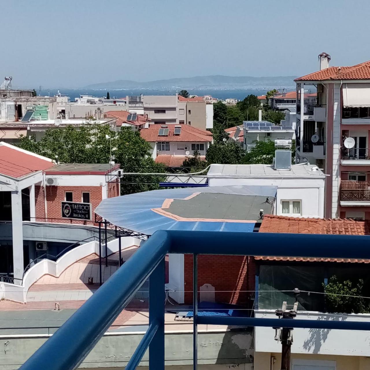 Apartment By The Beach With Amazing Sea View Peraía Kültér fotó